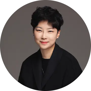 キム氏